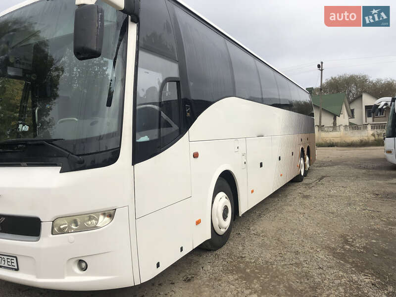 Туристический / Междугородний автобус Volvo 9700 2011 в Черновцах