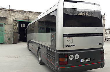 Туристический / Междугородний автобус Volvo B12 1994 в Днепре