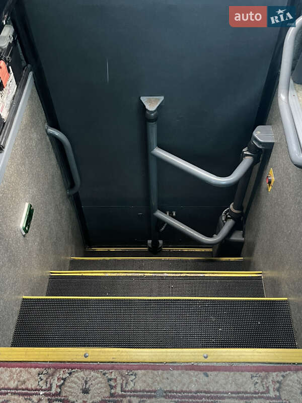 Туристичний / Міжміський автобус Volvo B12 1993 в Дніпрі