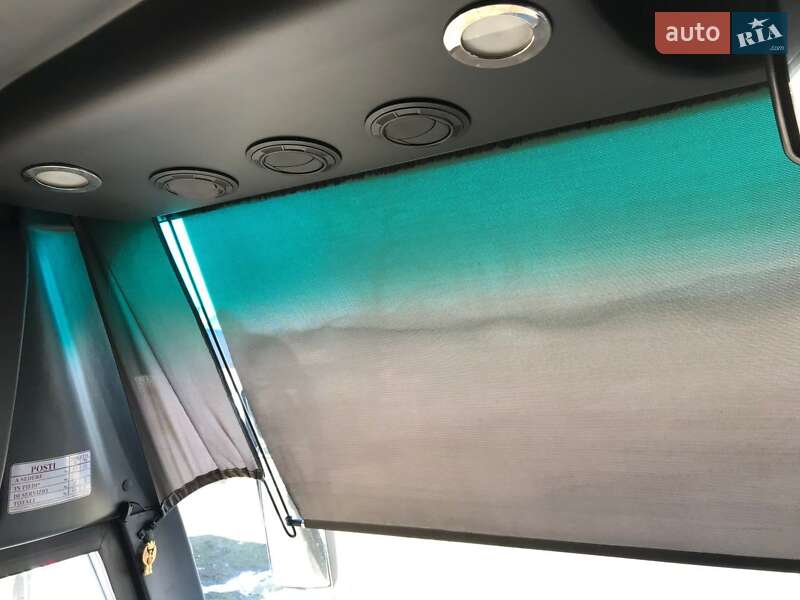 Туристический / Междугородний автобус Volvo B12 2003 в Черновцах