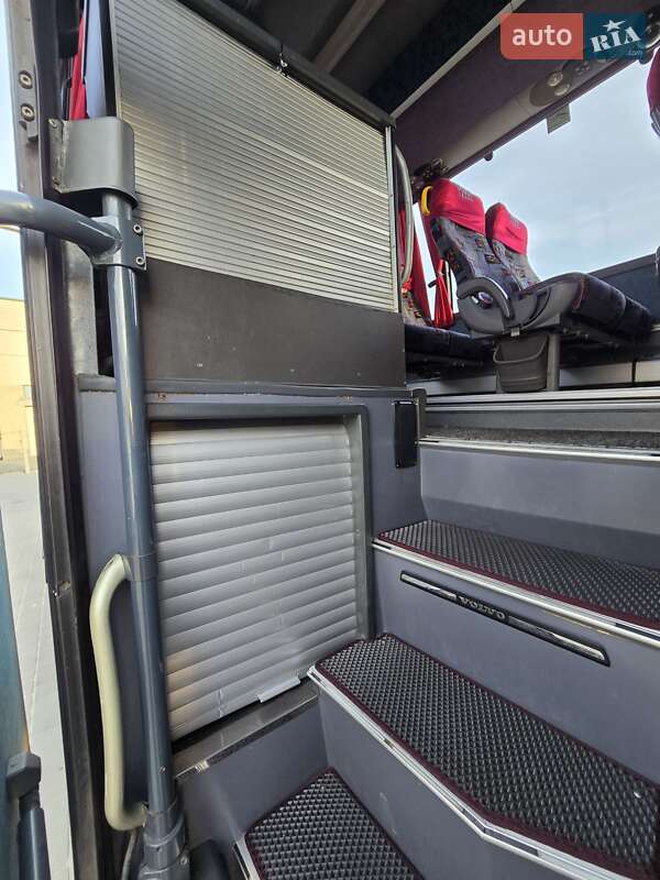 Туристический / Междугородний автобус Volvo B12 2007 в Тернополе