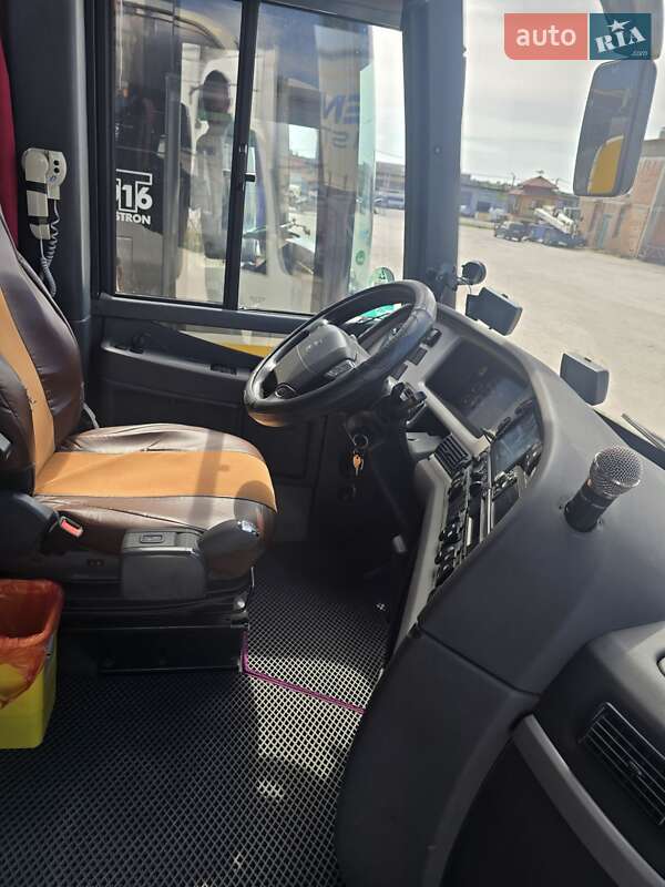 Туристический / Междугородний автобус Volvo B12 2007 в Тернополе