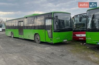 Приміський автобус Volvo B12 2009 в Львові