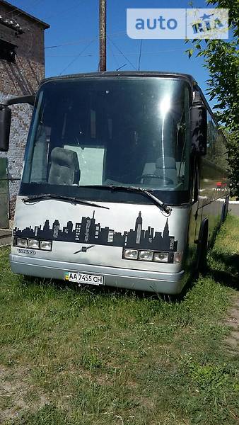 Туристический / Междугородний автобус Volvo B8R 1995 в Киеве