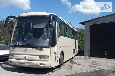 Туристический / Междугородний автобус Volvo B8R 2000 в Харькове