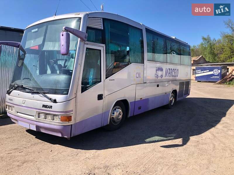 Туристический / Междугородний автобус Volvo B8R 1997 в Луцке