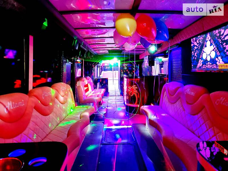 Пригородный автобус Volvo B8R 1996 в Киеве