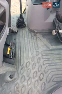 Экскаватор погрузчик Volvo BL 61B 2012 в 