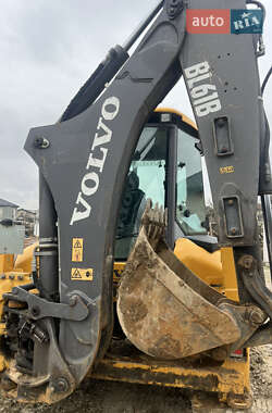 Экскаватор погрузчик Volvo BL 61B 2014 в 