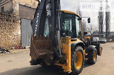 Екскаватор навантажувач Volvo BL 71 2011 в Чернігові