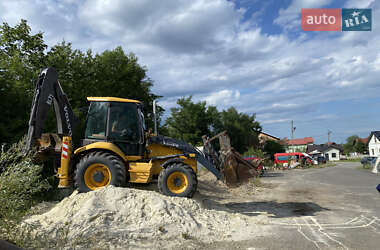 Экскаватор погрузчик Volvo BL 71 2006 в Трускавце