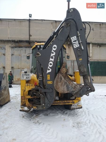 Колесный экскаватор Volvo BL 71 2015 в Днепре