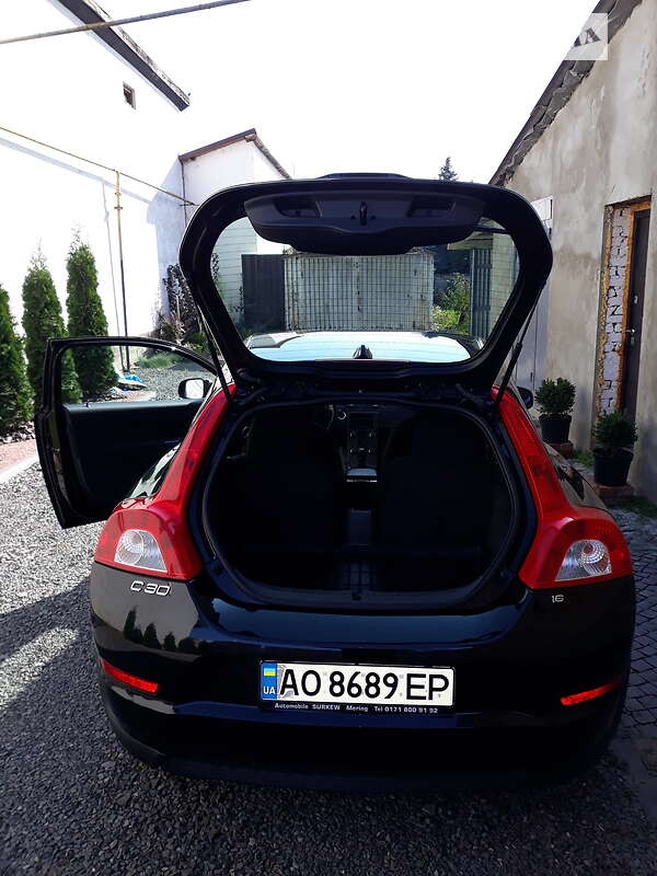 Хэтчбек Volvo C30 2010 в Мукачево