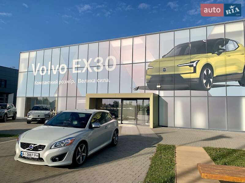 Хетчбек Volvo C30 2010 в 