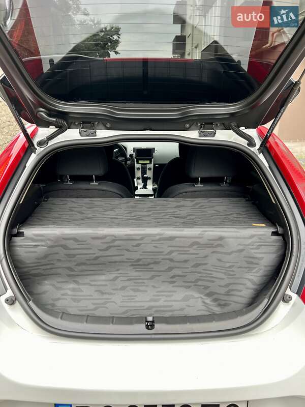 Хэтчбек Volvo C30 2011 в Тернополе фото 30 Хэтчбек Volvo C30 2011 в Тернополе