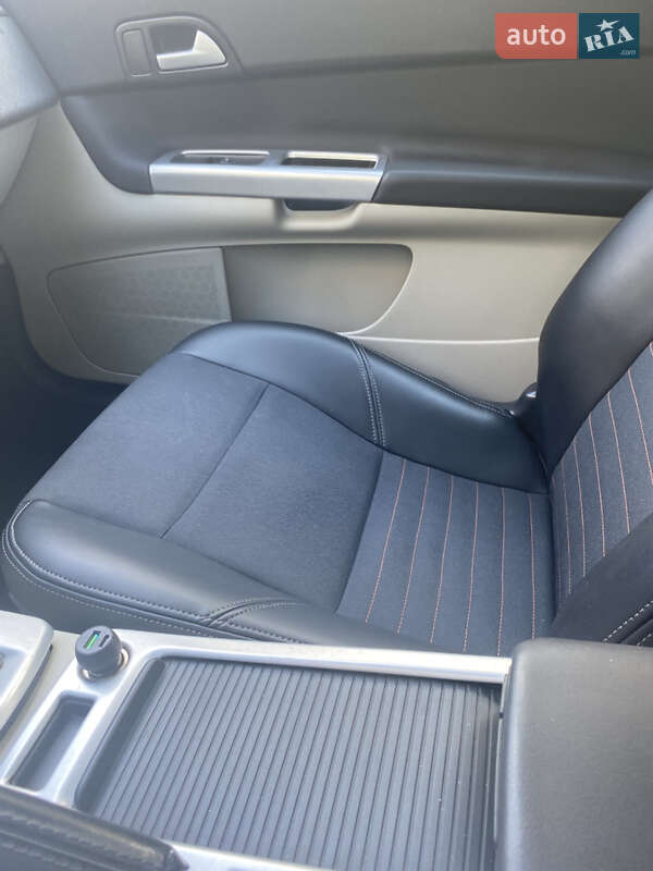 Хэтчбек Volvo C30 2011 в Запорожье