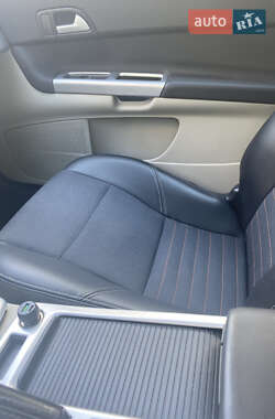 Хэтчбек Volvo C30 2011 в 