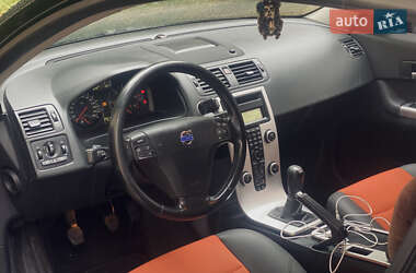 Хэтчбек Volvo C30 2010 в 