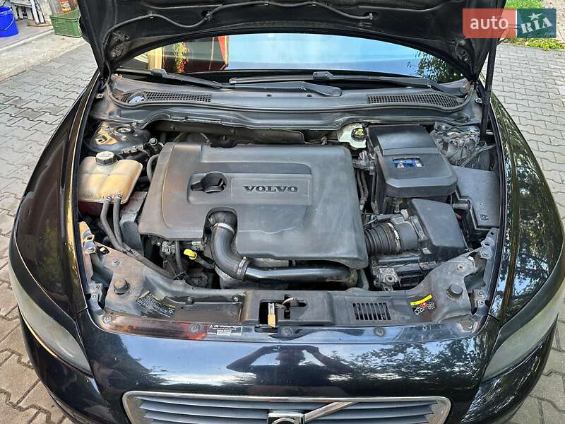 Хэтчбек Volvo C30 2007 в Киеве