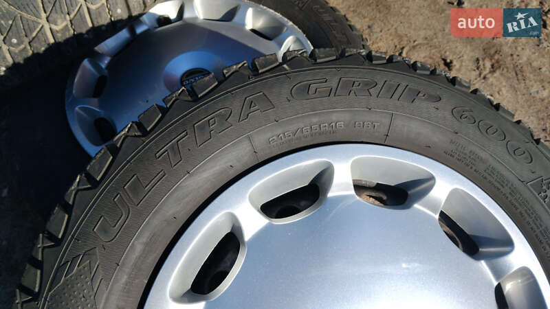 Хэтчбек Volvo C30 2007 в Киеве