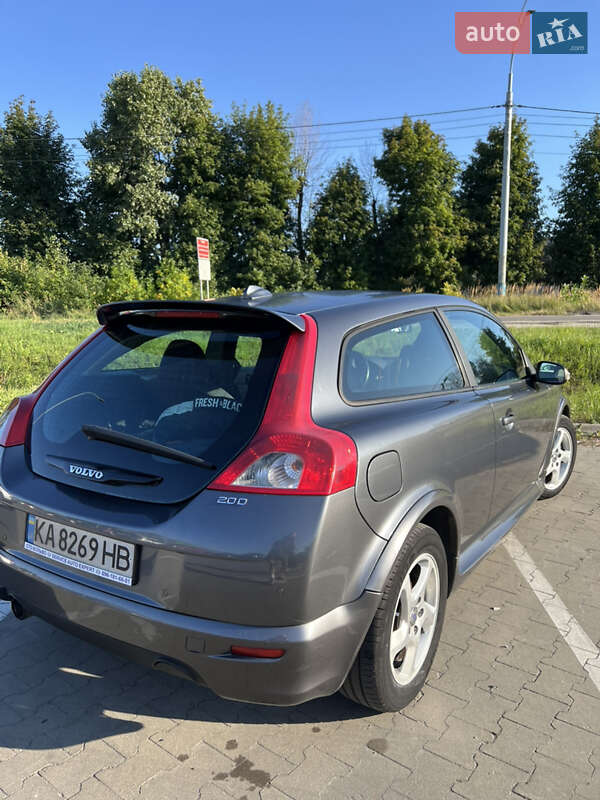 Хэтчбек Volvo C30 2008 в Киеве фото 12 Хэтчбек Volvo C30 2008 в Киеве