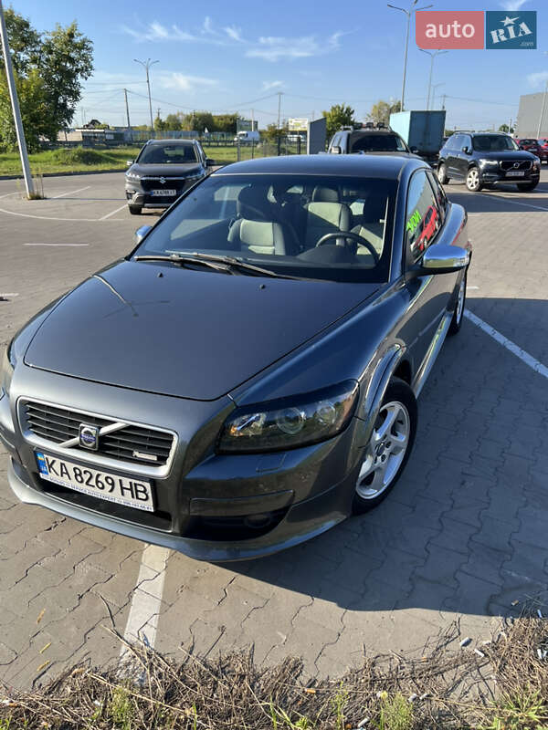 Хэтчбек Volvo C30 2008 в Киеве фото 18 Хэтчбек Volvo C30 2008 в Киеве