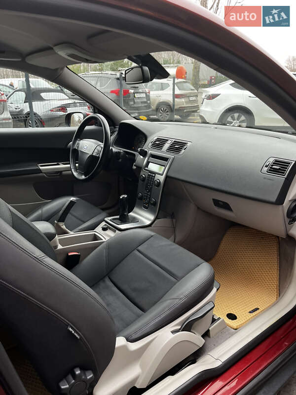 Хэтчбек Volvo C30 2007 в Киеве