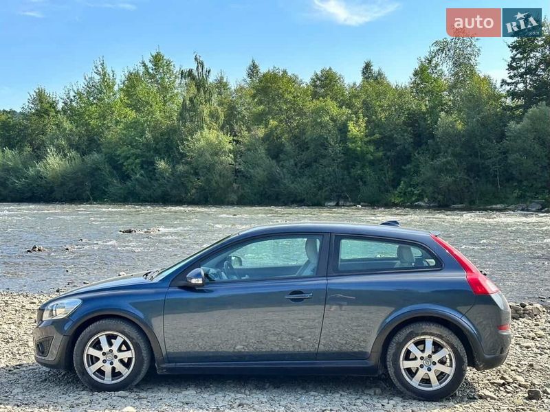 Хэтчбек Volvo C30 2010 в Киеве фото 3 Хэтчбек Volvo C30 2010 в Киеве