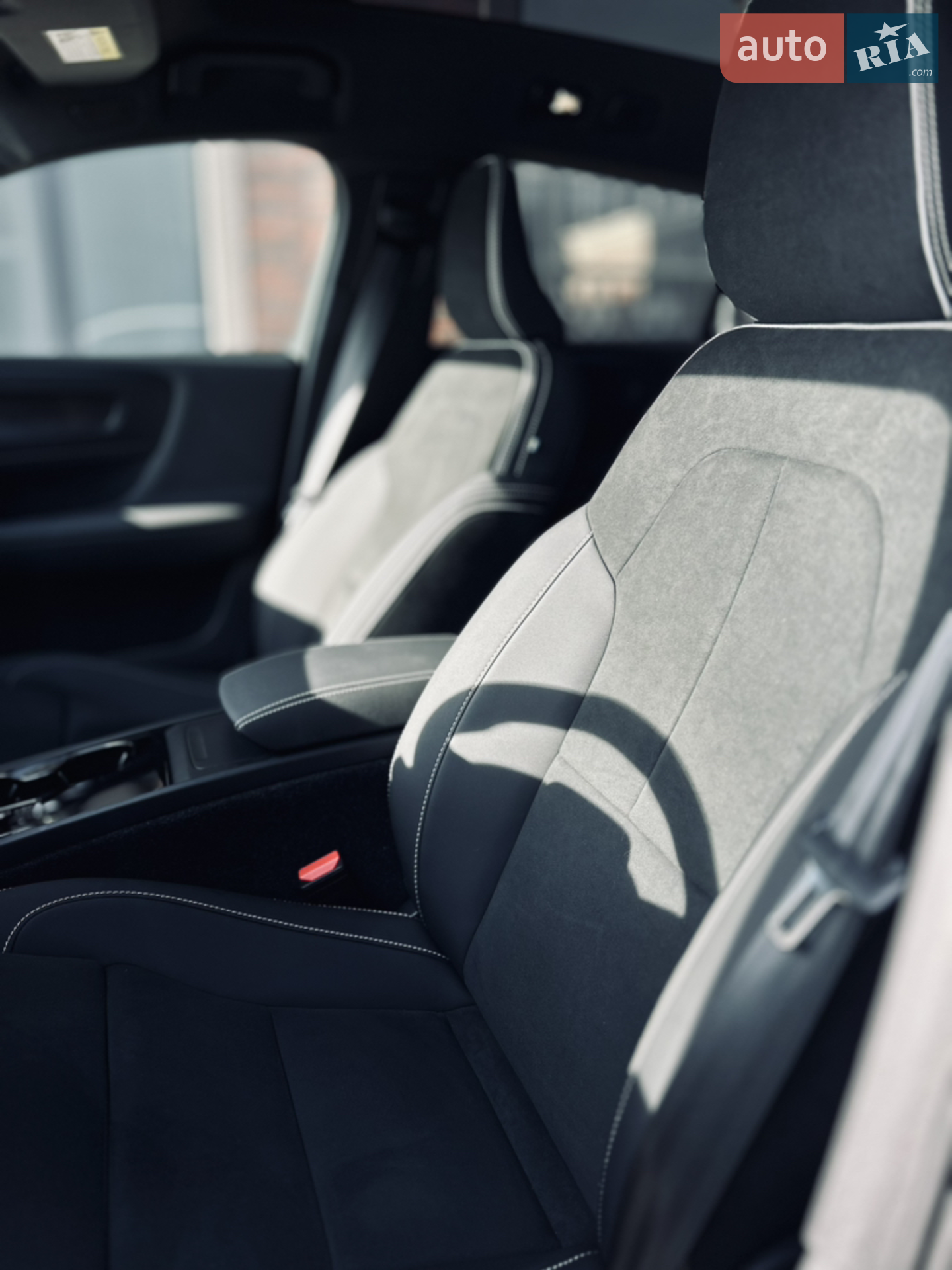 2022 Volvo C40 - мініатюра 12