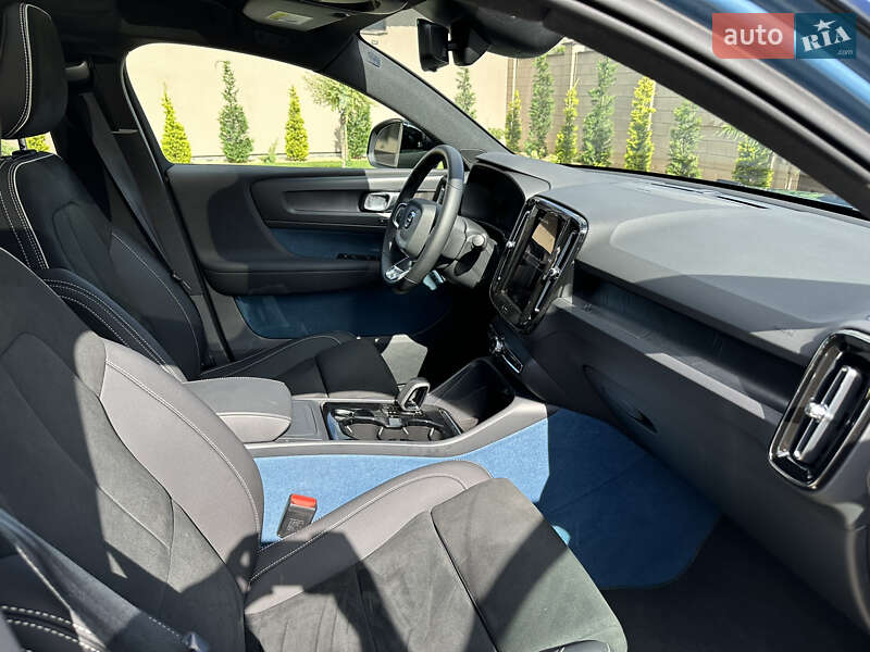 Внедорожник / Кроссовер Volvo C40 Recharge 2022 в Одессе