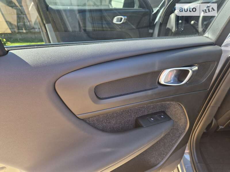 Внедорожник / Кроссовер Volvo C40 Recharge 2023 в Ровно