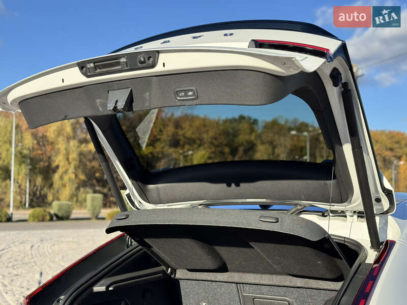 Внедорожник / Кроссовер Volvo C40 Recharge 2023 в Днепре