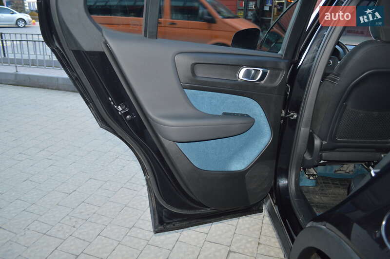 Внедорожник / Кроссовер Volvo C40 Recharge 2023 в Львове