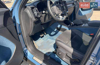 Внедорожник / Кроссовер Volvo C40 Recharge 2022 в 