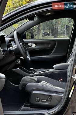 Внедорожник / Кроссовер Volvo C40 Recharge 2022 в 