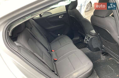 Внедорожник / Кроссовер Volvo C40 Recharge 2024 в 