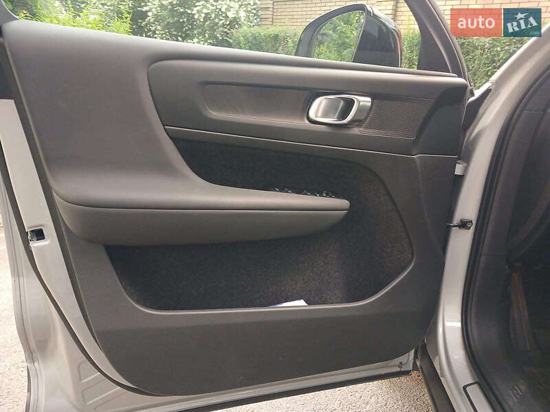 Внедорожник / Кроссовер Volvo C40 Recharge 2022 в Киеве