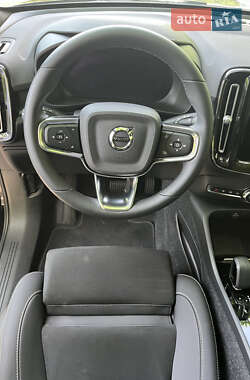 Позашляховик / Кросовер Volvo C40 Recharge 2022 в 