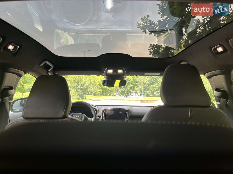 Внедорожник / Кроссовер Volvo C40 Recharge 2022 в Ровно