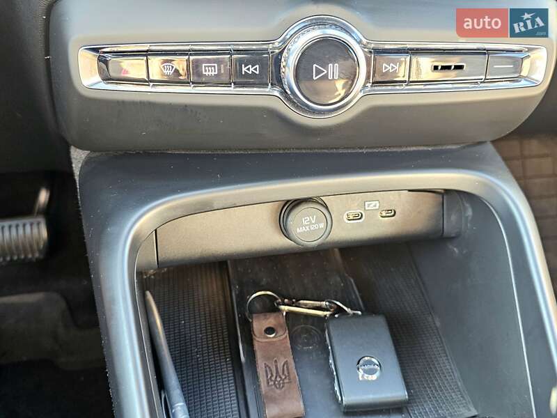 Внедорожник / Кроссовер Volvo C40 Recharge 2023 в Сваляве