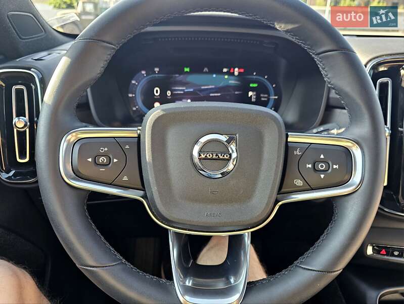 Внедорожник / Кроссовер Volvo C40 Recharge 2023 в Сваляве