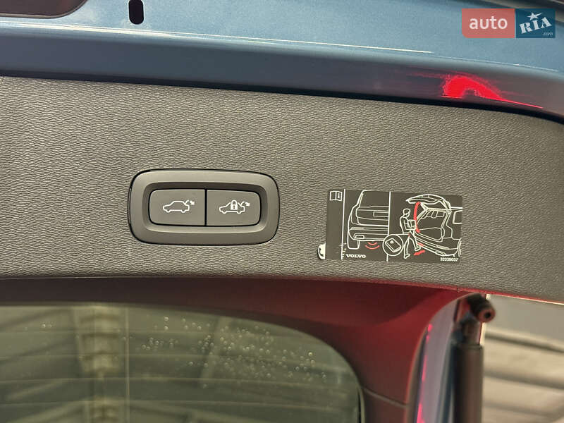 Позашляховик / Кросовер Volvo C40 Recharge 2022 в Володимирі