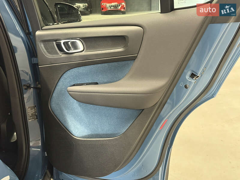 Позашляховик / Кросовер Volvo C40 Recharge 2022 в Володимирі