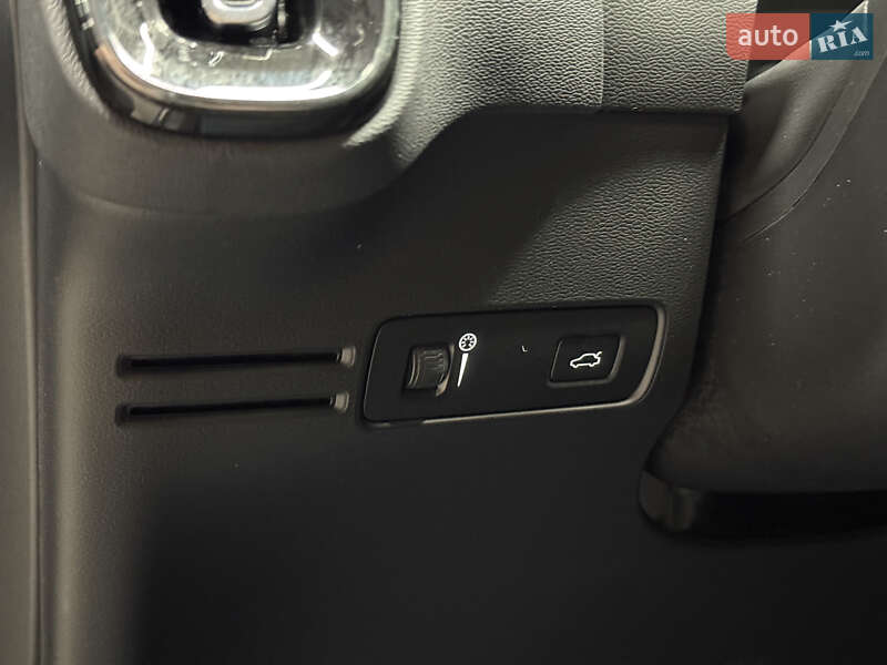 Позашляховик / Кросовер Volvo C40 Recharge 2022 в Володимирі