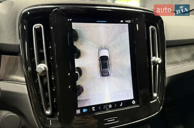 Внедорожник / Кроссовер Volvo C40 Recharge 2022 в 