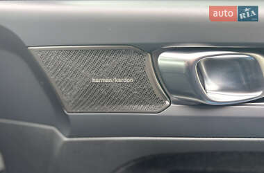 Внедорожник / Кроссовер Volvo C40 Recharge 2022 в 