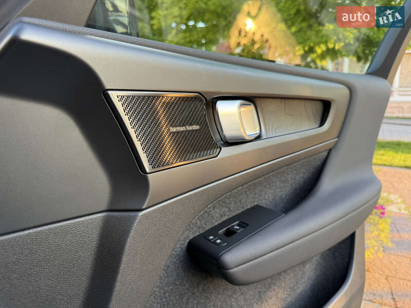 Внедорожник / Кроссовер Volvo C40 Recharge 2022 в Одессе