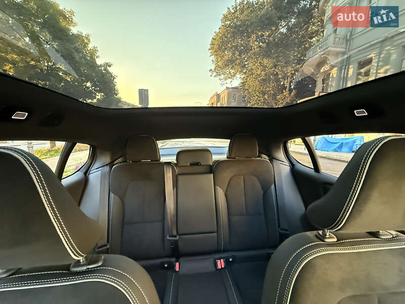 Внедорожник / Кроссовер Volvo C40 Recharge 2022 в Одессе