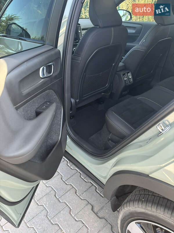 Внедорожник / Кроссовер Volvo C40 Recharge 2022 в Киеве