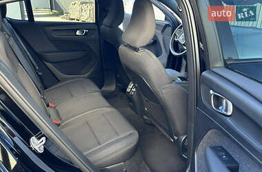 Внедорожник / Кроссовер Volvo C40 Recharge 2022 в 
